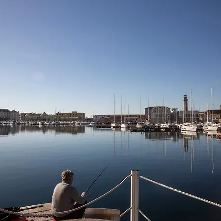 Urbanauts Ginnastica Apartahotel