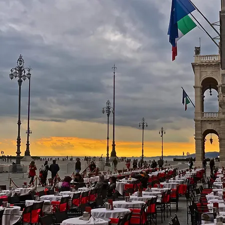 Apartahotel Urbanauts Ginnastica 4*